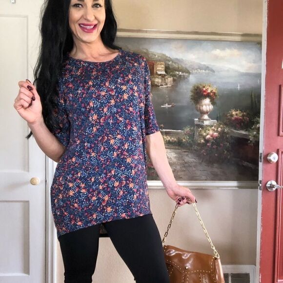 LuLaRoe Tops - NWT Lularoe Irma  